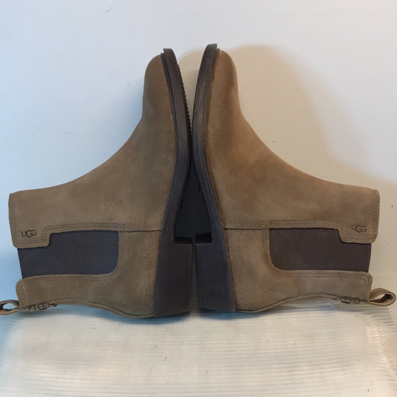 UGG Emmeth Women's Chelsea Boot - Picture 6 of 10